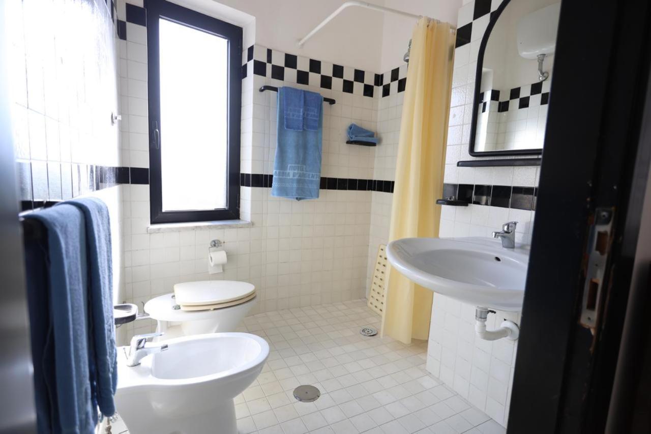 Hotel Barracuda Varcaturo Bagian luar foto