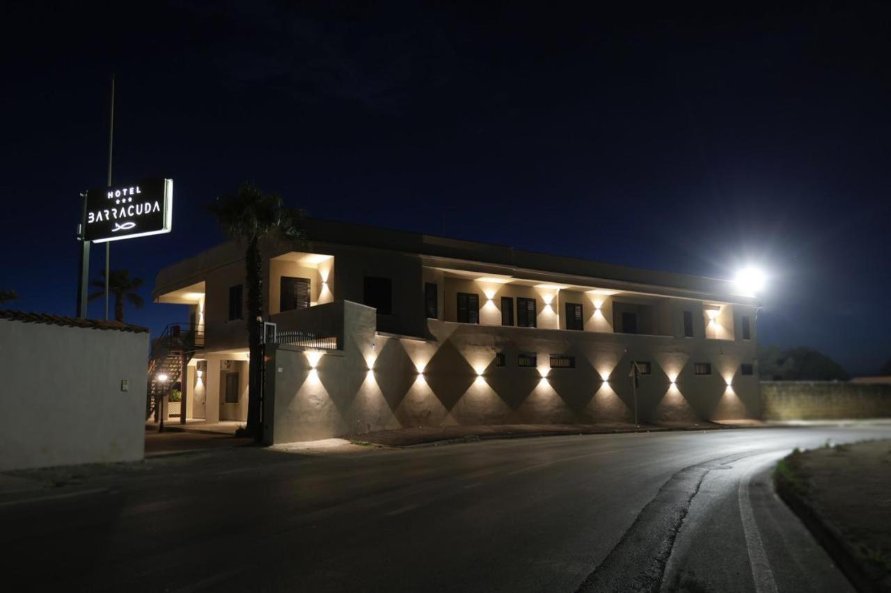Hotel Barracuda Varcaturo Bagian luar foto